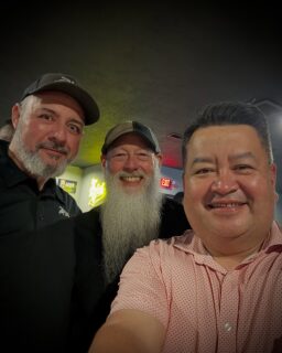 Had a great day with the family of @dirtyashcommunity and @cigarvaultoakdale to celebrate and reflect on what makes this al worth doing. Many great cigars were smoked and tall tales told. I hope everyone makes it back home safely. Tight Lines & Long Ashes!
Until next time… 🔥🎣💨

#cigars #smokegreatcigarsandtelltalltales #dac #cigarvaultoakdale #family